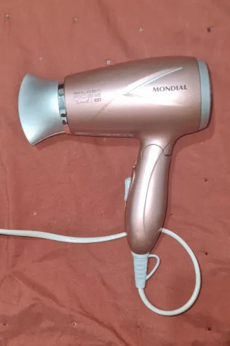 Mini secador de cabelo
