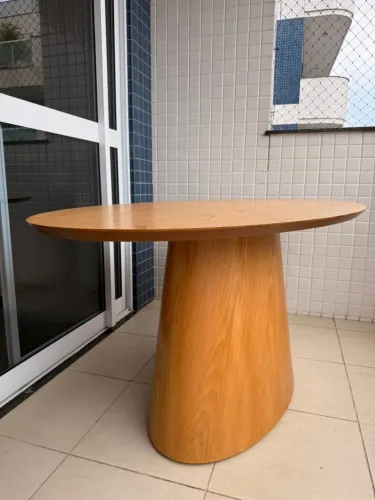 MESA DE MADEIRA