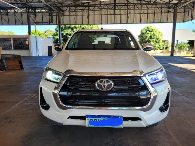 Toyota Hilux CD SR 4X4 2.8 TDI Diesel Aut. 2020