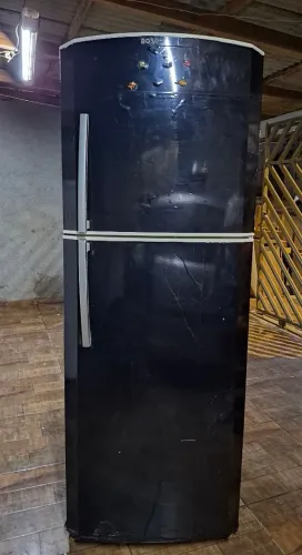 Vendo geladeira 
