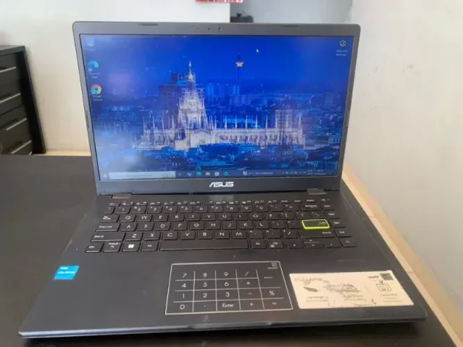 Notebook ASUS VivoBook E410KA - Intel Celeron N4500, 4GB RAM