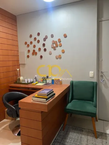 Sala comercial em prédio na Savassi.