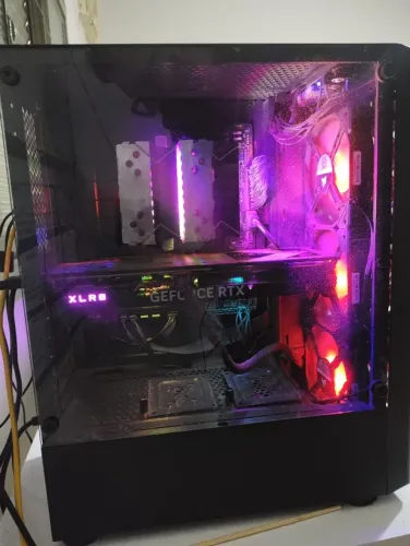 PC gamer, rtx 4070, 64 gb de RAM, 1t SSD negociável