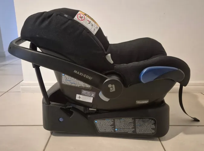 Bebê conforto Maxi Cosi Citi , com base, Essencial Black