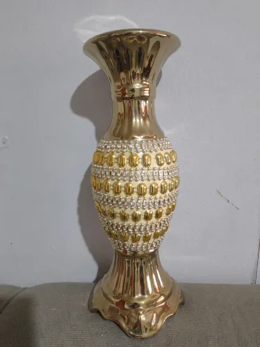 Castiçal espelhado. ,,60 reais