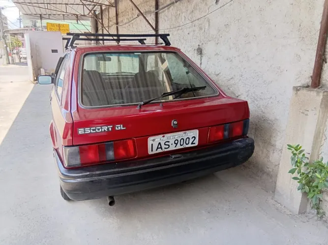 Ford Escort Ghia 1.8i / 1.8 / 1.6 (álcool) 1989