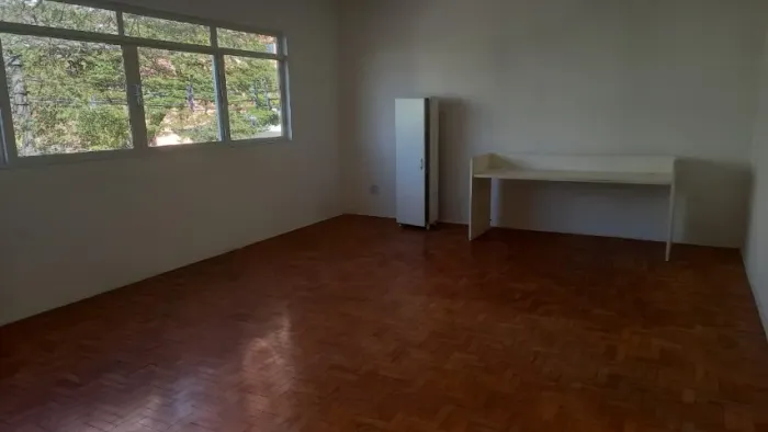 Apartamento amplo no Jardim São Dimas próximo à Catedral