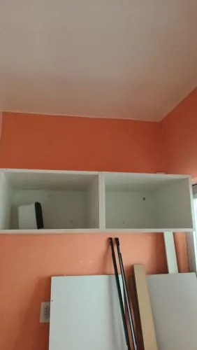 Nicho modular planejado duas partespara organizar material