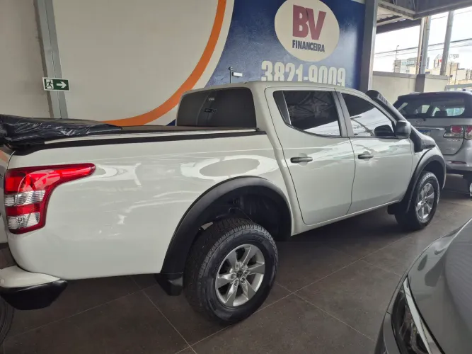 Mitsubishi L200 Triton Sport GLS 2.4 CD Diesel Aut. 2023