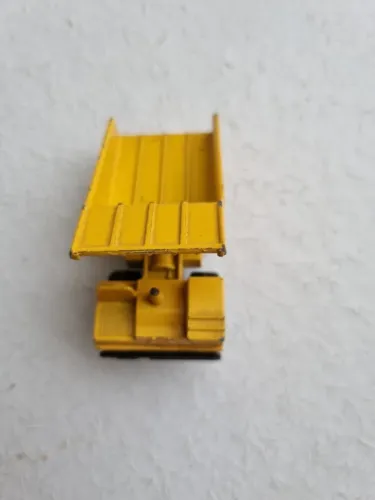 Miniatura caminhão caçamba CATERPILLAR Machtbox presente VENDA FILANTROPIA CTBA brinquedo
