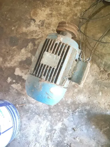Bom dia quem tiver interesse de comprar um motor eu tenho pra vender 