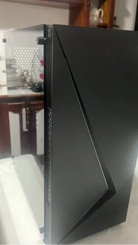 Gabinete gamer pichau Komor