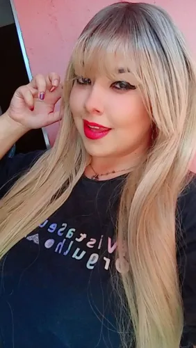 LACE WIG LOIRA COM FRANJA 