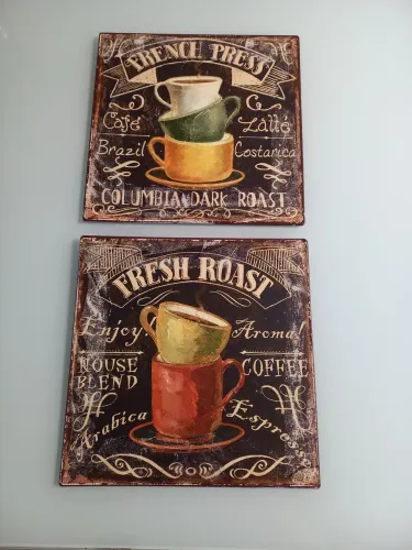 Placas decorativas de metal