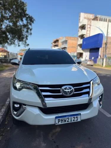 Toyota Hilux SW4 SRX 4X4 2.8 TDI 16V Dies. Aut. 2020