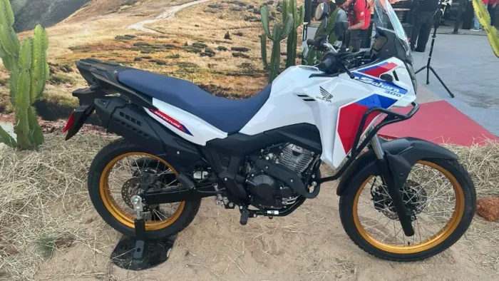 SAHARA 300 ADV 26/27