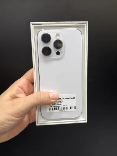 iPhone 16 Pro 256gb com caixa