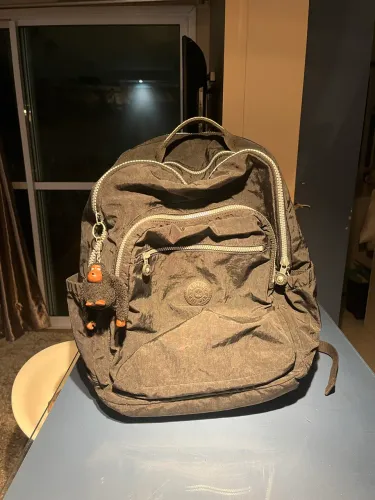 Mochila Kipling preta
