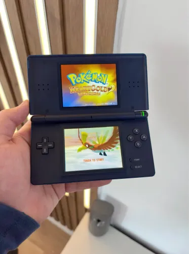 Nintendo Ds Lite com muitos jogos como Pokémon Mario Zelda + caneta e carregador