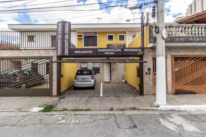 Casa comercial na Rua Diva da Silva, 18 96 m²