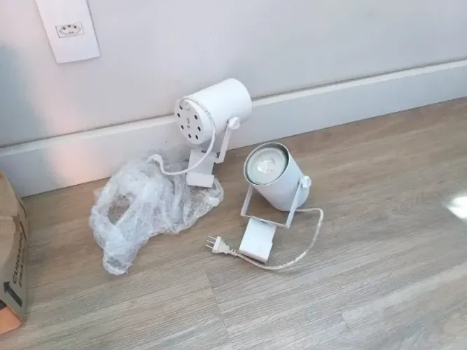 SPOR P/ TRILHO BRANCO (ILUMINAÇÃO)