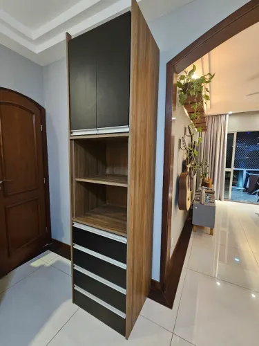 TORRE QUENTE PLANEJADA EM MDF - EXCELENTE ESTADO | R$ 900,00