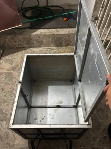 Vendo Baú para moto 