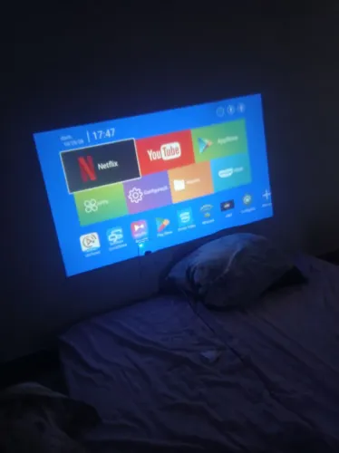 Tv projetor smart YouTube Netflix top