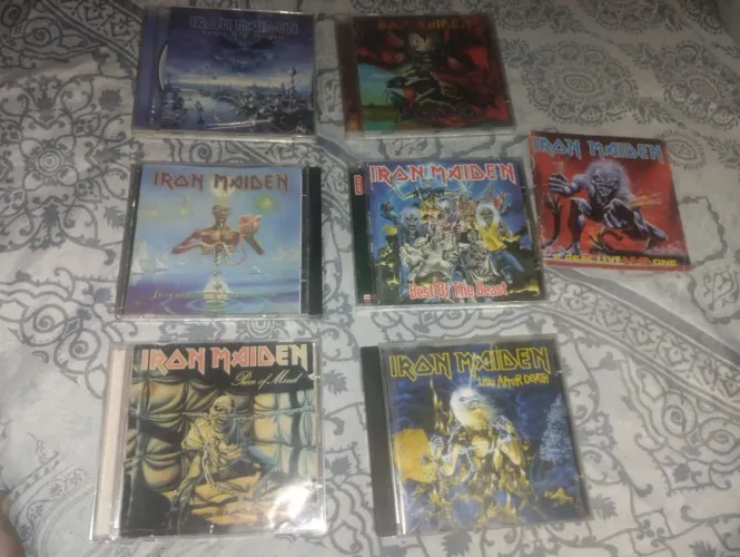 COLEÇÃO COMPLETA DE DVD DO IRON MAIDEN