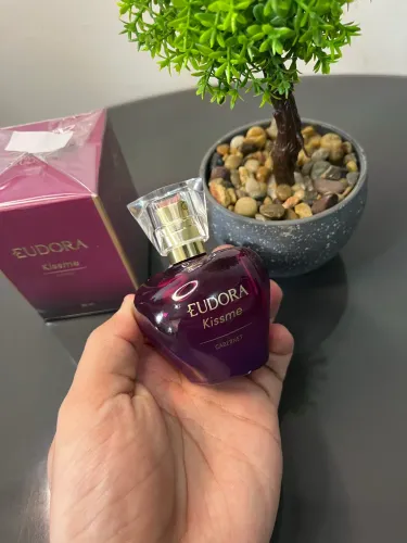 Perfume Eudora Kiss Me Cabernet Original Feminino - Novo e Lacrado