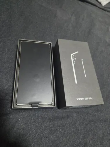 Samsung Galaxy S25 Ultra 256gb. Zero