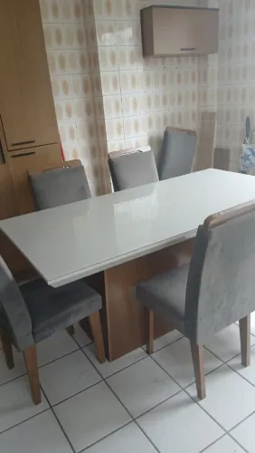Vende-se - Mesa de Jantar + Painel para TV