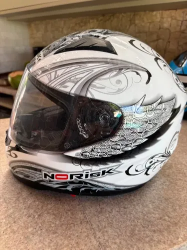 Capacete feminino norisk - sem uso