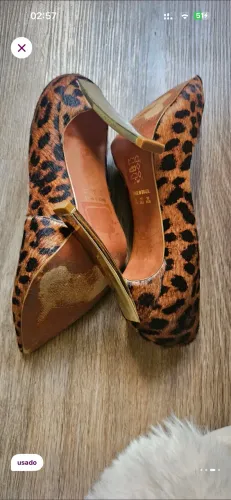 Scarpin carrano animal print 