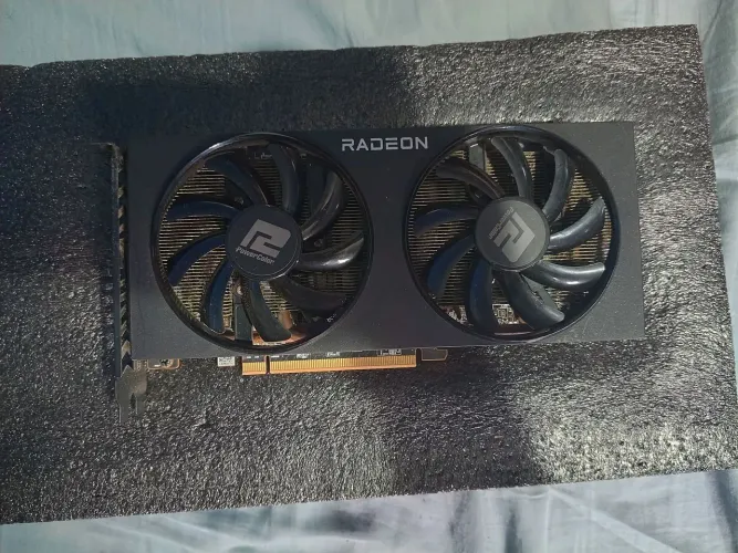 AMD Radeon 7600 PowerColor