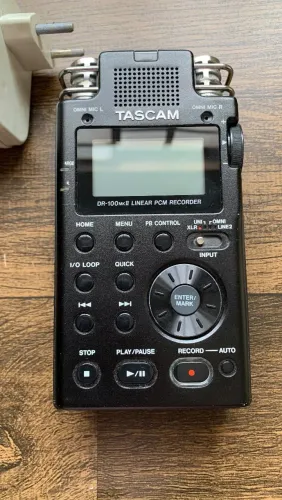 GRAVADOR TASCAM DR-100 MKII
