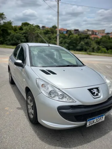 Peugeot 207 XR 1.4 Flex 8V 3P 2009