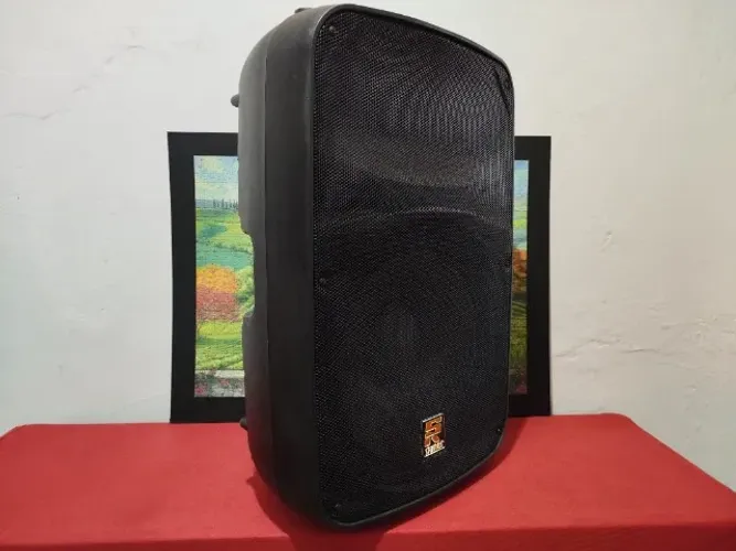 Caixa STANER SR315A Ativa 15 Pol. 2 Vias 300WRMS Bluetooth - Particular - Pouco Uso
