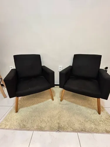 2 Poltronas preta 