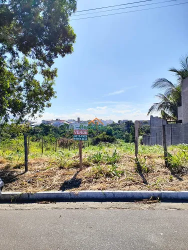 Terreno á venda em Morada de Laranjeiras - Serra/ES