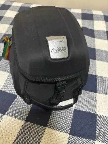 Mala GIVI tanklock 5L