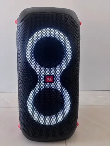 vendo JBL PARTYBOX110 à vista ou no crediário, facilito a compra
