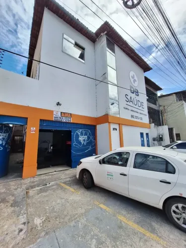 VENDO / ALUGO PRÉDIO COM 3 PAVIMENTOS