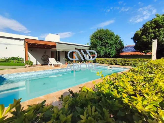 Casa á venda no Condomínio Zuleika Jabour - Salto/SP