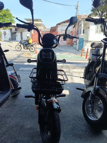 Scooter Moto Chefe Super Joy 800W, velocidade 32km/h, bateria de lítio AUTOPROPELIDO!