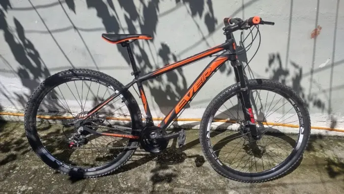 Bicicleta Aro 29 Ever Gts Freio a Disco 21 Marchas