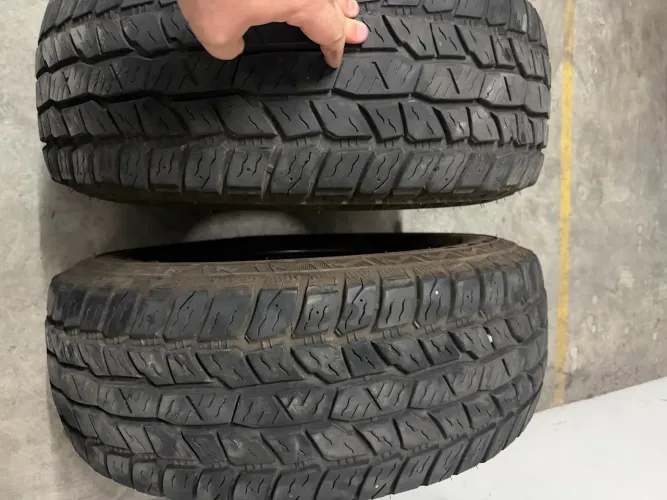 Pneus 31x10,5 Aro 15 AT