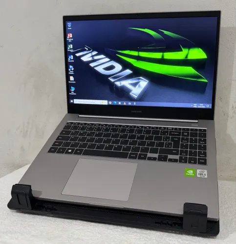 Notebook Gamer Samsung i5 da 10 Geração com 8GB DDr4 e SSD 256GB M2, Nvidia MX110 de 2GB