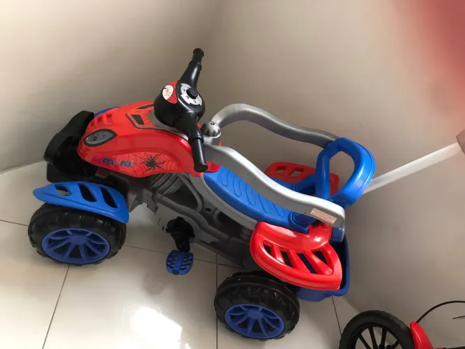 Quadriciclo infantil