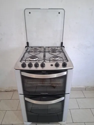 Vende-se fogão Electrolux 2 fornos . Itapetininga sp 
